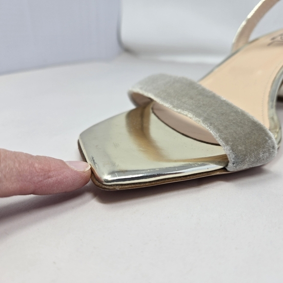 AGL Angie Sandels Womens Sz 39.5=9.5 Velvet Toe Strap Cube Block Heel Dressy - Picture 10 of 13